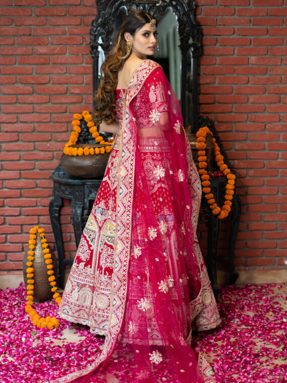 Stunning Brides Who Wore Pink Lehenga With Emerald Jewelry